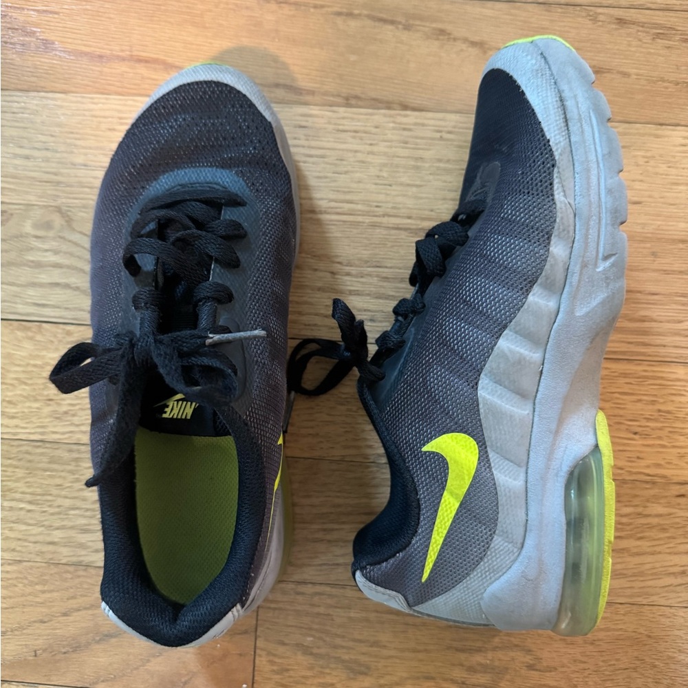 Nike Black and Yellow Sneakers with Air Unit Design